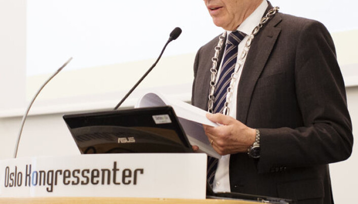 "Advokatforeningen skal aktivt arbeide for at menneskerettighetene, slik disse nå også er kommet til uttrykk i Grunnloven, respekteres", heter det i plattformen. "Advokatforeningen skal aktivt arbeide for at menneskerettighetene, slik disse nå også er kommet til uttrykk i Grunnloven, respekteres", heter det i plattformen.