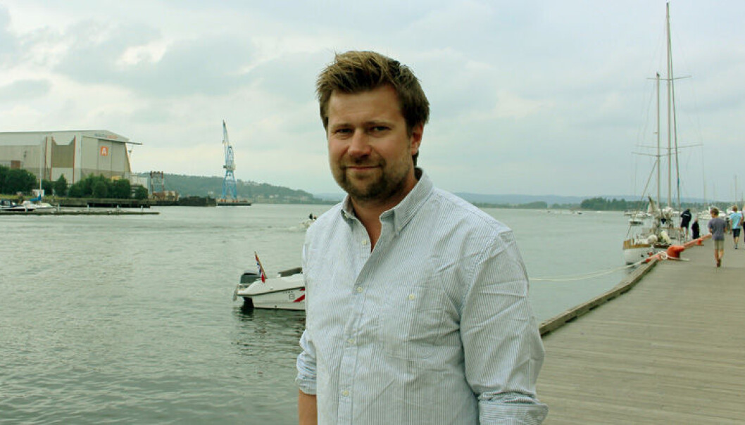 Med kone hjemme i Norge, vet ikke Ole Henrik Wille hvor lenge han skal jobbe i London. - Men jeg blir i hvert fall et par år til, også får vi se etter det, sier han. Med kone hjemme i Norge, vet ikke Ole Henrik Wille hvor lenge han skal jobbe i London. - Men jeg blir i hvert fall et par år til, også får vi se etter det, sier han.