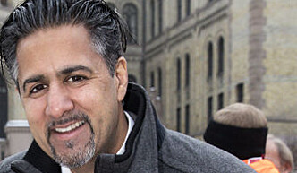Venstres Abid Raja deltar på folkemøtet. Venstres Abid Raja deltar på folkemøtet.