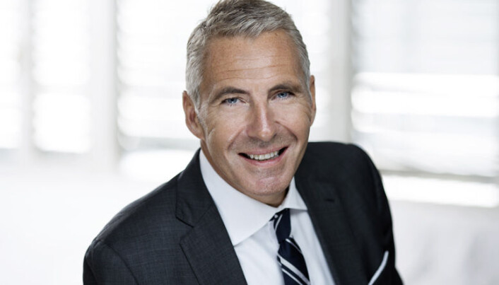 Nils H. Thommessen satt i Advokatforeningens ad hoc-utvalg om menneskerettigheter. Nils H. Thommessen satt i Advokatforeningens ad hoc-utvalg om menneskerettigheter.