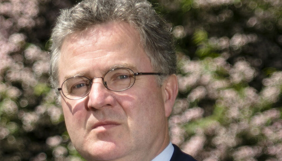 Halvard Helle mener Høyres forslag er symbolpolitikk mer enn effektiv bekjempelse av grove forbrytelser. Halvard Helle mener Høyres forslag er symbolpolitikk mer enn effektiv bekjempelse av grove forbrytelser.