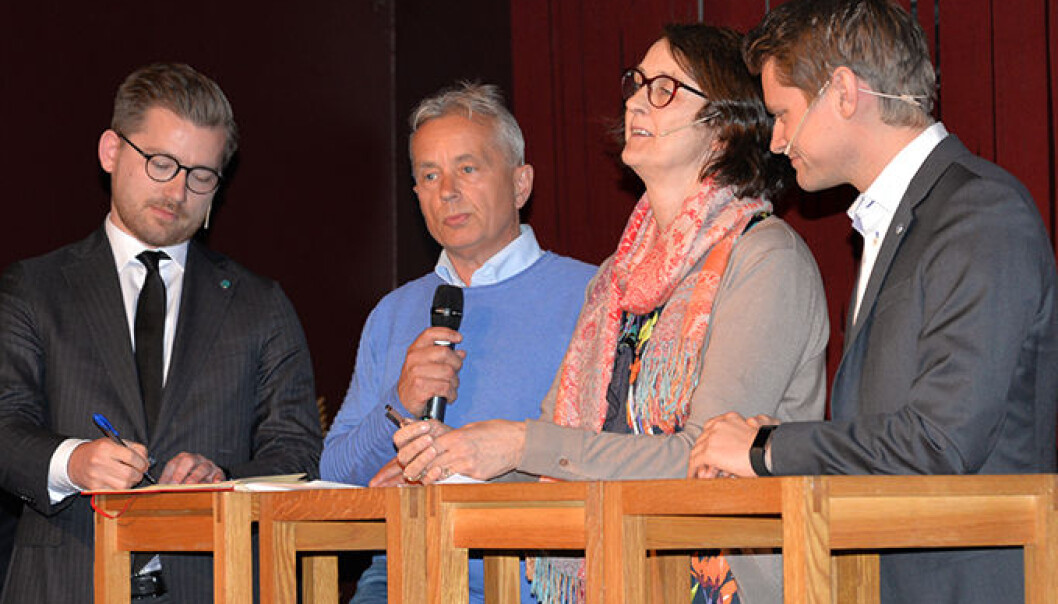 Politikerpanelet bestod av Sveinung Rotevatn (V), Knut Storberget (A), Kari Henriksen (A) og Peter Frølich (H). Politikerpanelet bestod av Sveinung Rotevatn (V), Knut Storberget (A), Kari Henriksen (A) og Peter Frølich (H).