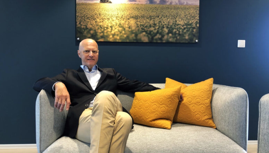 «Prøven motvirker altså balansert opplysning fordi den mest drevne av de to advokater kun skal fremme én side av saken», skrev Anders Ryssdal i Lov og Rett. «Prøven motvirker altså balansert opplysning fordi den mest drevne av de to advokater kun skal fremme én side av saken», skrev Anders Ryssdal i Lov og Rett.