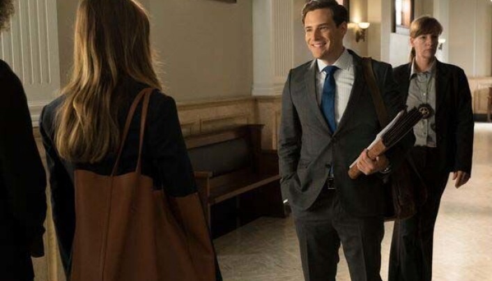 <html><head></head><body> Statsadvokaten Seth Oliver (Ben Rappaport) har et komplisert forhold til flere av forsvarsadvokatene i serien. Foto: TV2Sumo</body></html> <html><head></head><body> Statsadvokaten Seth Oliver (Ben Rappaport) har et komplisert forhold til flere av forsvarsadvokatene i serien. Foto: TV2Sumo</body></html>