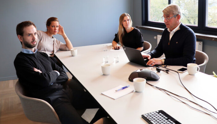 <html><head></head><body> Generalsekretær i Huseiernes Landsforbund, Morten Andreas Meyer, prøver seg på en automatisert utleiekontrakt.</body></html> <html><head></head><body> Generalsekretær i Huseiernes Landsforbund, Morten Andreas Meyer, prøver seg på en automatisert utleiekontrakt.</body></html>