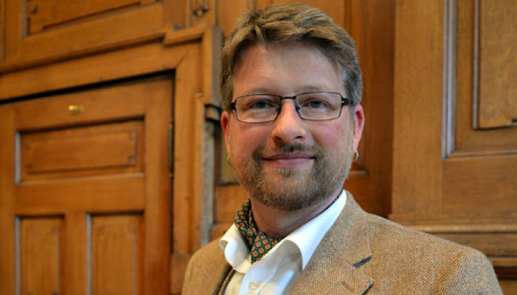 Professor Jørn Øyrehagen Sunde mener det er mildt sagt uheldig for den videre prosessen i saken at et jurymedlem har røpet detaljer fra stemmeavgivningen. Foto: Nina Schmidt Professor Jørn Øyrehagen Sunde mener det er mildt sagt uheldig for den videre prosessen i saken at et jurymedlem har røpet detaljer fra stemmeavgivningen. Foto: Nina Schmidt
