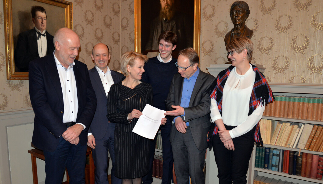 Fra v. Håvard Holm, Karl Harald Søvig, Merete Smith, Fredrik Agdestein, Dag Michalsen og Lena Bendiksen lanserte nye retningslinjer. Fra v. Håvard Holm, Karl Harald Søvig, Merete Smith, Fredrik Agdestein, Dag Michalsen og Lena Bendiksen lanserte nye retningslinjer.