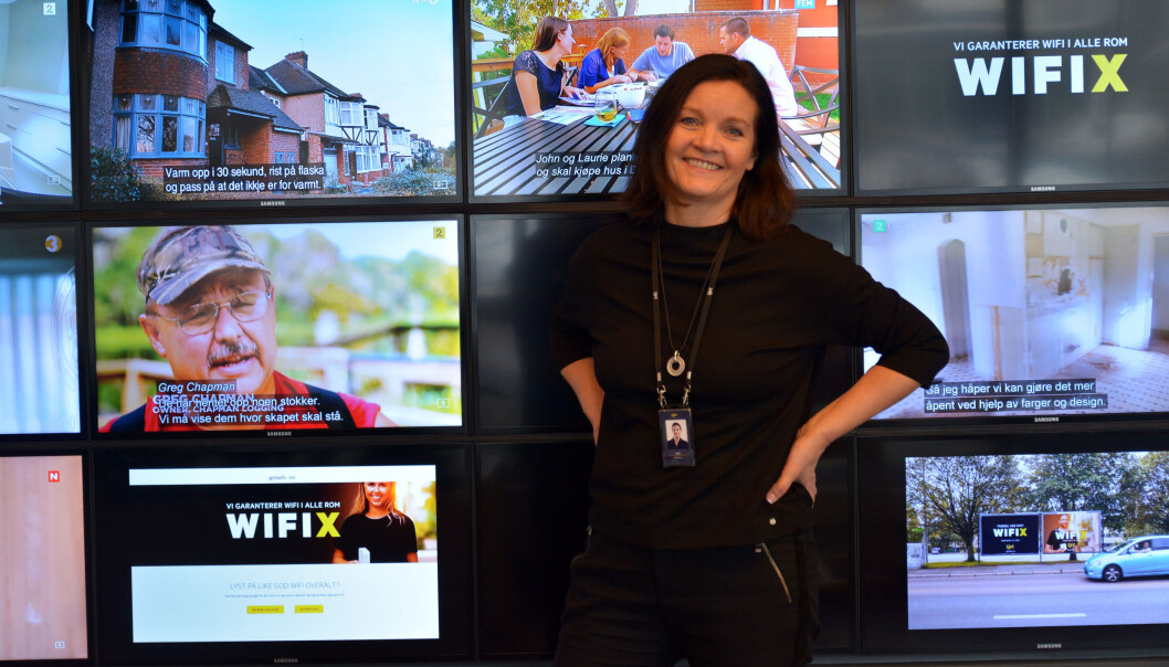 Telia-advokat Laila Myksvoll jobber i et sammensatt fagteam, og synes det er spennende å jobbe med innovasjon i et selskap som har en kultur og et verdigrunnlag hun identifiserer seg med. Foto: Nina Schmidt Telia-advokat Laila Myksvoll jobber i et sammensatt fagteam, og synes det er spennende å jobbe med innovasjon i et selskap som har en kultur og et verdigrunnlag hun identifiserer seg med. Foto: Nina Schmidt