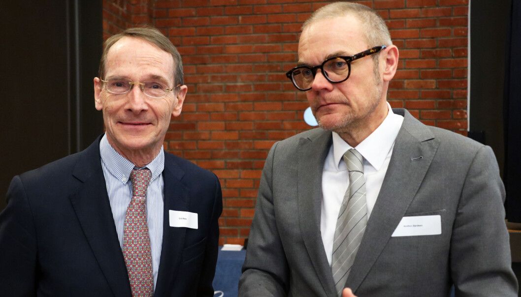 Under Advokatforeningens menneskerettsseminar snakket Erik Møse (t.v) om EMKs betydning for straffereaksjoner mot barn, mens Arnfinn Bårdsen holdt foredrag om EMDs praksis med barn i strafferettspleien. Foto: Thea N. Dahl Under Advokatforeningens menneskerettsseminar snakket Erik Møse (t.v) om EMKs betydning for straffereaksjoner mot barn, mens Arnfinn Bårdsen holdt foredrag om EMDs praksis med barn i strafferettspleien. Foto: Thea N. Dahl