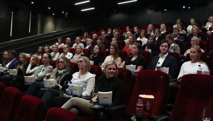 Både klienter og kolleger var invitert til å se filmen On the Basis of Sex onsdag kveld. Både klienter og kolleger var invitert til å se filmen On the Basis of Sex onsdag kveld.