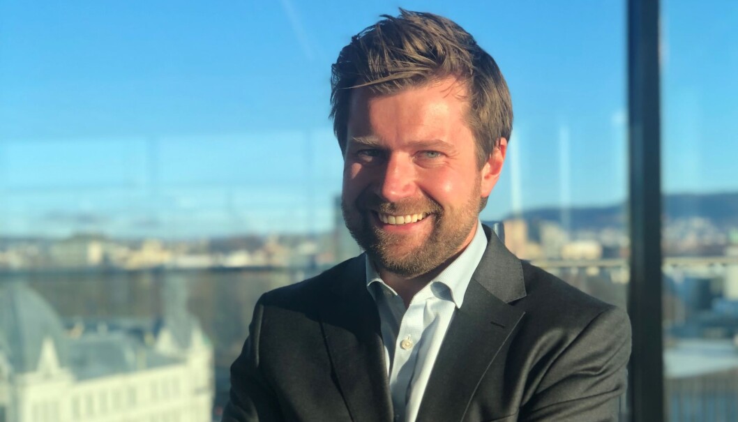 - Kampen om de flinkeste talentene blir bare hardere, og da gjelder det at både de som ser oss fra utsiden og de som har vært innom som traineer, oppfatter oss som en spennende arbeidsgiver, sier Wikborg Rein-partner Ole Henrik Wille. - Kampen om de flinkeste talentene blir bare hardere, og da gjelder det at både de som ser oss fra utsiden og de som har vært innom som traineer, oppfatter oss som en spennende arbeidsgiver, sier Wikborg Rein-partner Ole Henrik Wille.
