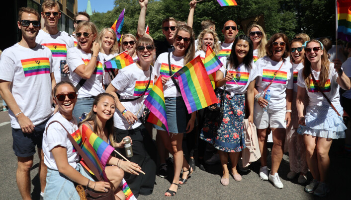 Oslo krets deltar i Pride-paraden 2022 for å markere at det er femti år siden homofili ble avkriminalisert i Norge