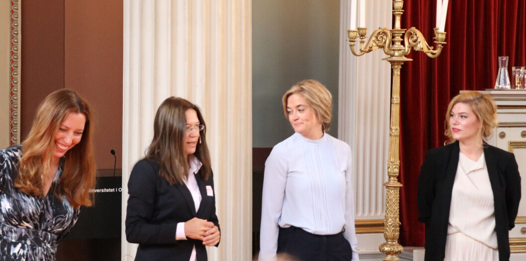 Benedikte Høgberg, Anine Kierulf, Adele Matheson Mestad og Jette Christensen var blant innlederne under et grunnlovsseminar som ble arrangert i Gamle festsal på Universitetet i Oslo. Benedikte Høgberg, Anine Kierulf, Adele Matheson Mestad og Jette Christensen var blant innlederne under et grunnlovsseminar som ble arrangert i Gamle festsal på Universitetet i Oslo.