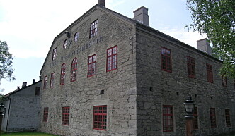 Folkemøtet arrangeres i den tradisjonsrike Smeltehytta. Foto: Mahlum, Wikimedia Commons Folkemøtet arrangeres i den tradisjonsrike Smeltehytta. Foto: Mahlum, Wikimedia Commons