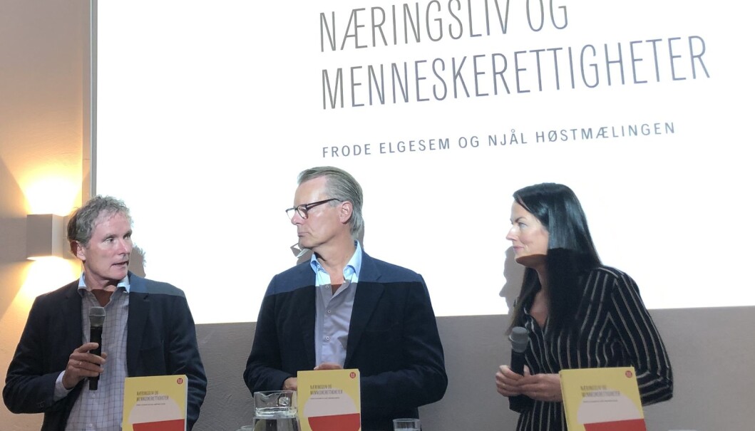 Tellef Thorleifsson, Johan H. Andresen og Heidi Furustøl diskuterte menneskerettigheter i praksis. Tellef Thorleifsson, Johan H. Andresen og Heidi Furustøl diskuterte menneskerettigheter i praksis.