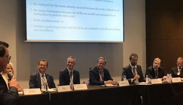 Dr. Marwan Musleh fra Qatar Free Zones Authority i Doha, Roberta Downey fra Hogan Lovells i London, Thomas Frad fra Karasek Wietrzyk Rechtsanwälte i Wien, Mikal Brøndmo fra Haavind i Oslo, Rony Vermeersch fra Stibbe i Brussel, Leendert van den Berg fra Severijn Hulshof Advocaten i Den Haag, Vincent Rowan fra Reed Smith i London, og Justin Mort fra QC Keating Chambers i London satt i panelet. Dr. Marwan Musleh fra Qatar Free Zones Authority i Doha, Roberta Downey fra Hogan Lovells i London, Thomas Frad fra Karasek Wietrzyk Rechtsanwälte i Wien, Mikal Brøndmo fra Haavind i Oslo, Rony Vermeersch fra Stibbe i Brussel, Leendert van den Berg fra Severijn Hulshof Advocaten i Den Haag, Vincent Rowan fra Reed Smith i London, og Justin Mort fra QC Keating Chambers i London satt i panelet.