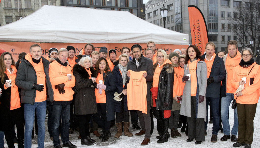 I november 2017 aksjonerte Advokatforeningen for forhandlingsrett om salærsatsen. I fjor ble forslaget nedstemt i Stortinget. Foto: Andreas Fadum I november 2017 aksjonerte Advokatforeningen for forhandlingsrett om salærsatsen. I fjor ble forslaget nedstemt i Stortinget. Foto: Andreas Fadum