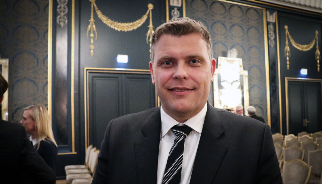 Jøran Kallmyr la i helgen ut en melding på Twitter der han ba sine følgere huske på at en advokat ikke skal bli identifisert med sin klient. Jøran Kallmyr la i helgen ut en melding på Twitter der han ba sine følgere huske på at en advokat ikke skal bli identifisert med sin klient.