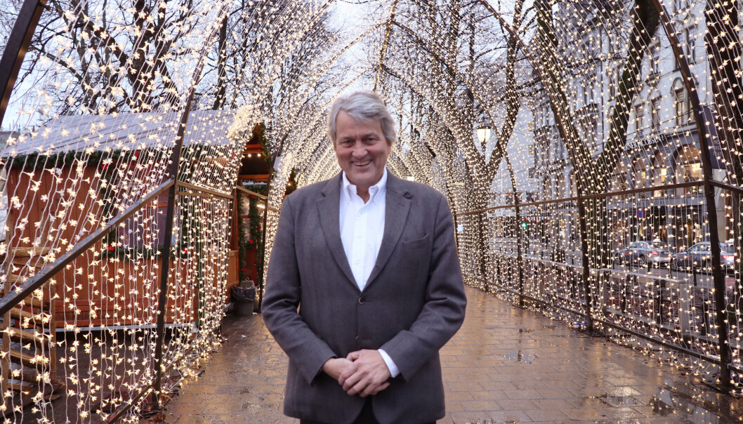 Advokat Erling Lind ser frem til julefeiring hjemme i hovedstaden. Advokat Erling Lind ser frem til julefeiring hjemme i hovedstaden.