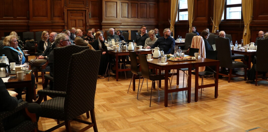 Rekordstort oppmøte på Høyesteretts pressefrokost i går. Alle de store riksmediene var påmeldt, og det var også tre medarbeidere fra nettstedet Document.no. Rekordstort oppmøte på Høyesteretts pressefrokost i går. Alle de store riksmediene var påmeldt, og det var også tre medarbeidere fra nettstedet Document.no.