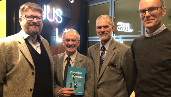 Professorene Jørn Øyrehagen Sunde, Bill R. Shaffer, Eric Waltenburg og Gunnar Grendstad står bak studien. Professorene Jørn Øyrehagen Sunde, Bill R. Shaffer, Eric Waltenburg og Gunnar Grendstad står bak studien.