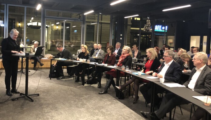 Berit Reiss-Andersen mente at boken hadde noen feilslutninger. På første rad satt blant annet dommerne i Høyesterett Espen Bergh og Magnus Matningsdal, og førstelagmann Marianne Vollan i Borgarting. Berit Reiss-Andersen mente at boken hadde noen feilslutninger. På første rad satt blant annet dommerne i Høyesterett Espen Bergh og Magnus Matningsdal, og førstelagmann Marianne Vollan i Borgarting.