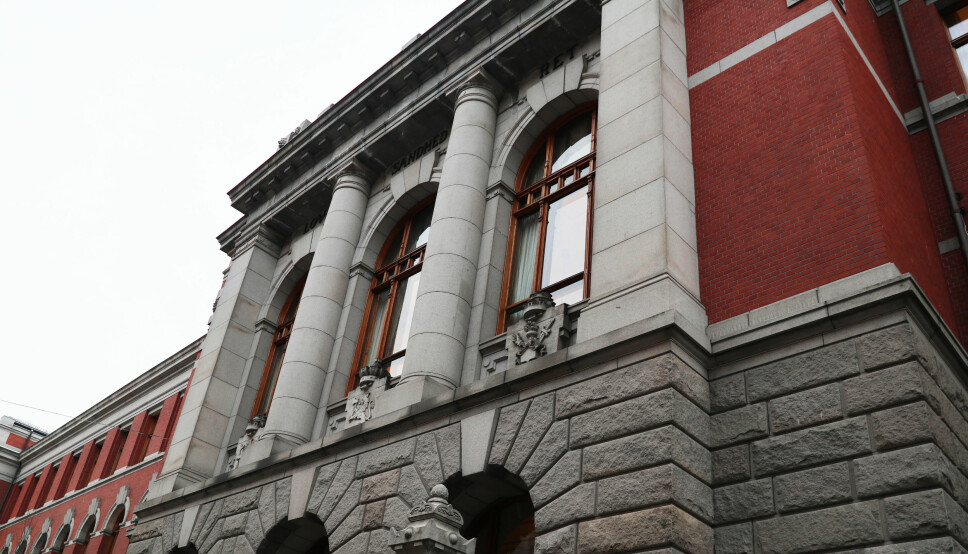 Fredag 3. april falt første dom i Høyesterett etter at skriftlig saksbehandling ble innført som følge av korona-forskriften for domstolene.