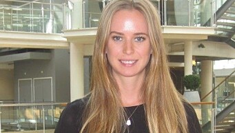 Christine Taaje, er nyvalgt leder i YA. Hun er advokatfullmektig i Ernst & Young advokatfirma i Oslo. Christine Taaje, er nyvalgt leder i YA. Hun er advokatfullmektig i Ernst & Young advokatfirma i Oslo.