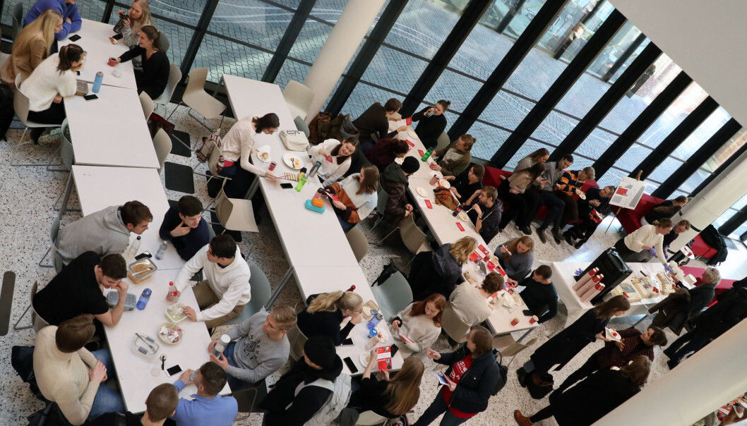 Jusstudentene har rangert hvor de helst vil jobbe i Universumundersøkelsen. Jusstudentene har rangert hvor de helst vil jobbe i Universumundersøkelsen.