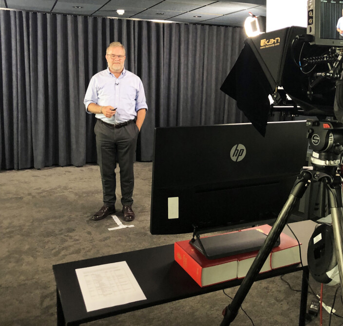Advokatforeningens leder Jon Wessel-Aas er en av mange advokater som under korona-pandemien har bidratt til innholdet i JUS' e-kurs. Advokatforeningens leder Jon Wessel-Aas er en av mange advokater som under korona-pandemien har bidratt til innholdet i JUS' e-kurs.