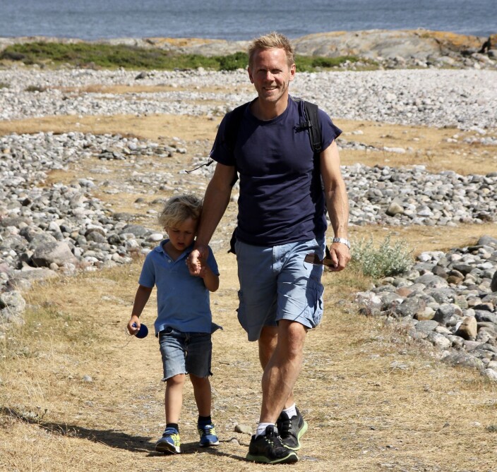 Sommer og fri med ett av barna. Sommer og fri med ett av barna.