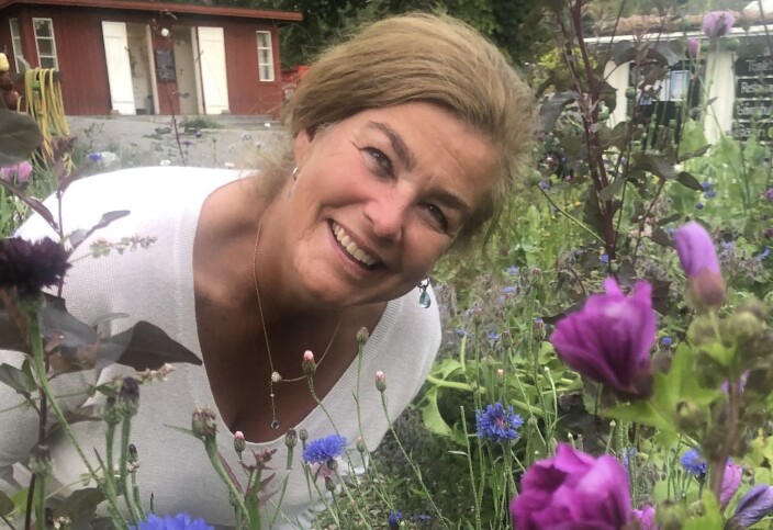 Inger Roll-Matthiesen tilbringer somrene på Syd-Koster i Sverige. Inger Roll-Matthiesen tilbringer somrene på Syd-Koster i Sverige.