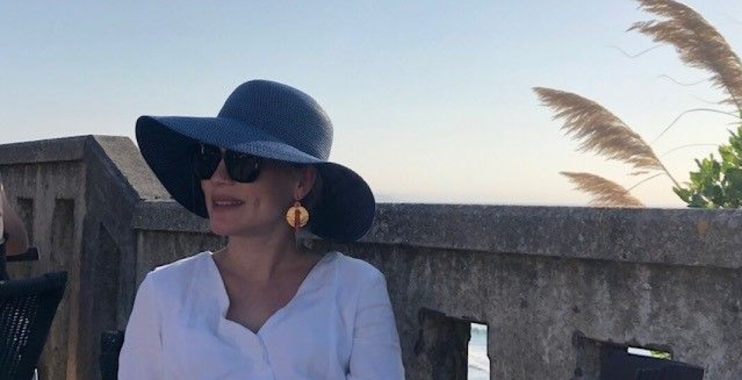 Anne Gaustad er spesialist i anti-korrupsjon og har advokatbevilling i tre land. Her fra familiens ferie på vestkysten av Frankrike i sommer. Anne Gaustad er spesialist i anti-korrupsjon og har advokatbevilling i tre land. Her fra familiens ferie på vestkysten av Frankrike i sommer.
