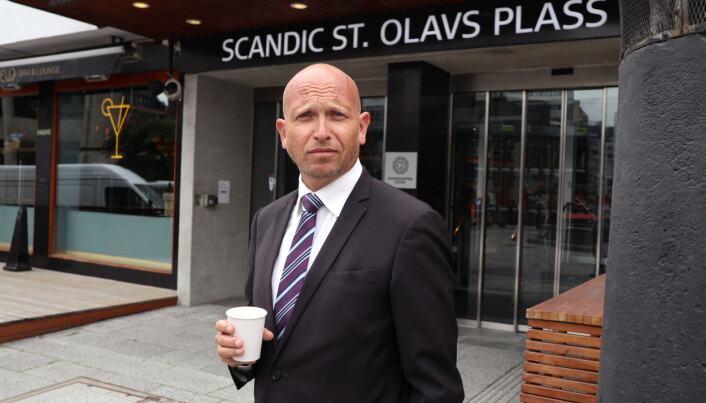 Advokat Henrik Bliksrud er blitt frastjålet gjenstander i forbindelse med tyveriet. Advokat Henrik Bliksrud er blitt frastjålet gjenstander i forbindelse med tyveriet.
