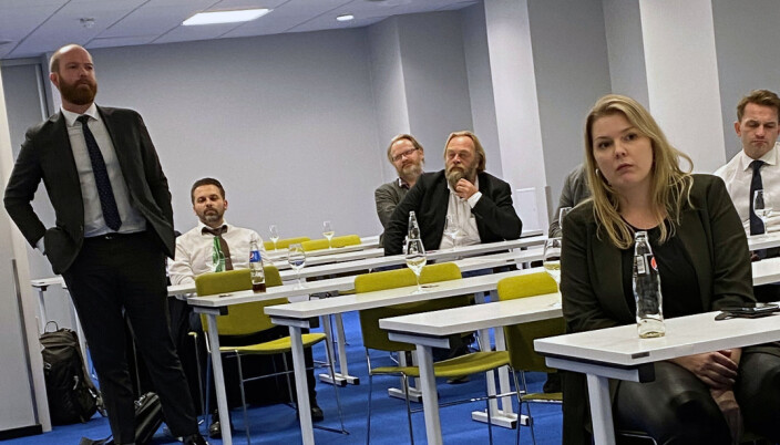Petter Sogstad Grannes er spesielt opptatt av klausuleringsdebatten, fortalte han da han presenterte seg selv. Petter Sogstad Grannes er spesielt opptatt av klausuleringsdebatten, fortalte han da han presenterte seg selv.
