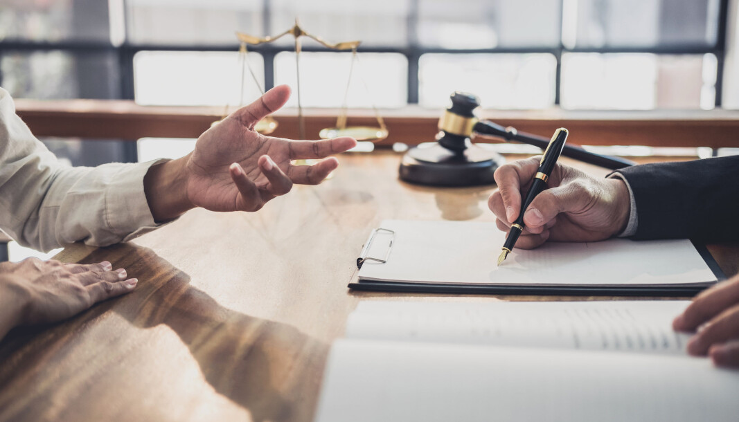 Oppbevaring og registrering av testament ved tingretten reguleres av arveloven § 63. Oppbevaring og registrering av testament ved tingretten reguleres av arveloven § 63.
