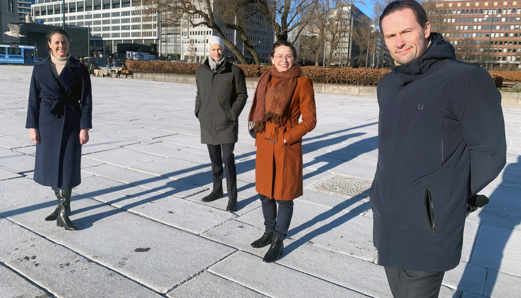 – Flere mennesker inn og mer dynamikk vil være positivt for voldgiftsmiljøet, mener Ulrikke Størseth, Ola Ø. Nisja, Bodil Kristine Høstmælingen og Atle J. Skaldebø-Rød. – Flere mennesker inn og mer dynamikk vil være positivt for voldgiftsmiljøet, mener Ulrikke Størseth, Ola Ø. Nisja, Bodil Kristine Høstmælingen og Atle J. Skaldebø-Rød.