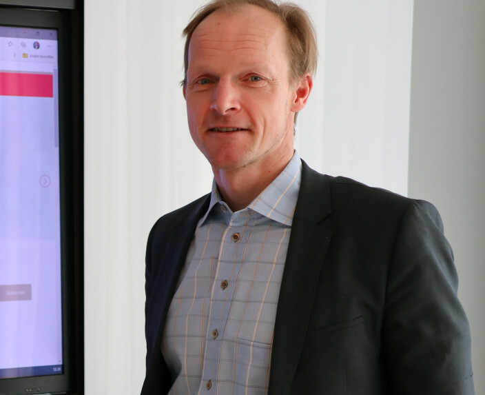- Jeg synes også godt en høyere beløpsgrense knyttet til saker der ikke begge parter har vært bistått av advokat er verdt å vurdere, sier Christian Reusch. - Jeg synes også godt en høyere beløpsgrense knyttet til saker der ikke begge parter har vært bistått av advokat er verdt å vurdere, sier Christian Reusch.