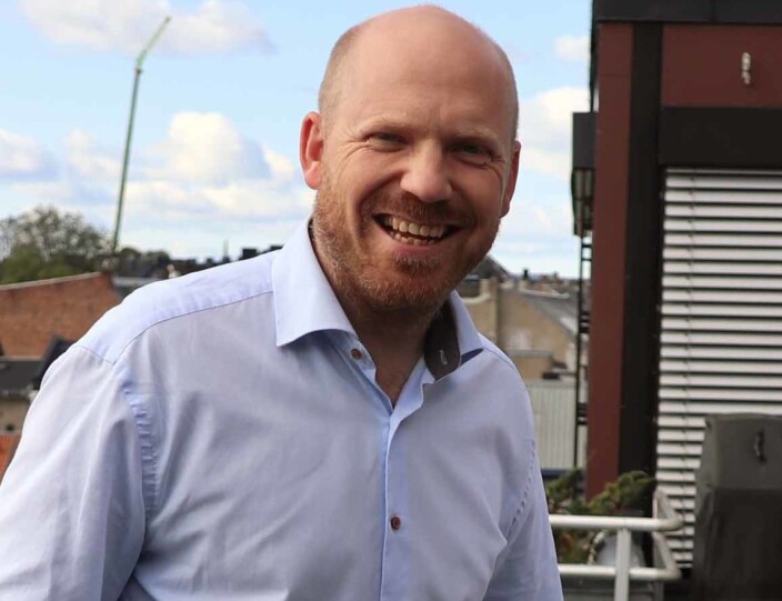 - Systemet skal være basert på hva man har av ansiennitet, bakgrunn og ansvar, sier managing partner Aron Solheim. - Systemet skal være basert på hva man har av ansiennitet, bakgrunn og ansvar, sier managing partner Aron Solheim.