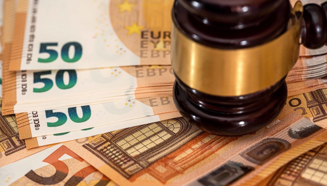 I flere europeiske land får advokatfullmektigene bedre betalt enn i Norge. I flere europeiske land får advokatfullmektigene bedre betalt enn i Norge.
