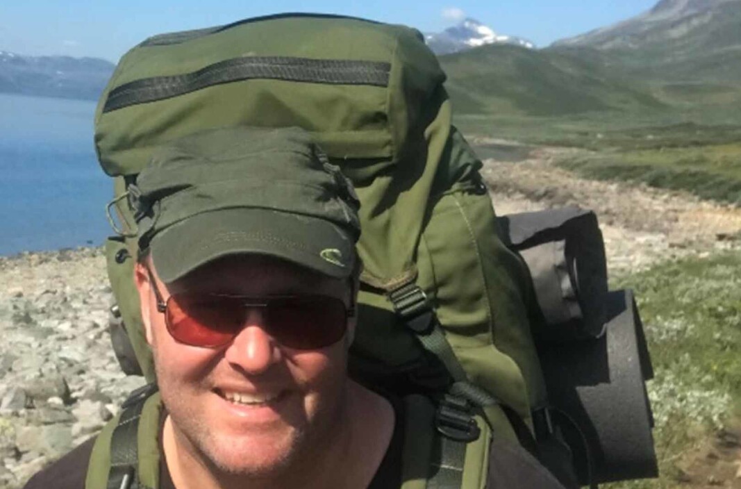 Espen Rostrup Nakstad er glad i friluftsliv, og har drevet med blant annet fjellklatring og fallskjermhopping. Espen Rostrup Nakstad er glad i friluftsliv, og har drevet med blant annet fjellklatring og fallskjermhopping.