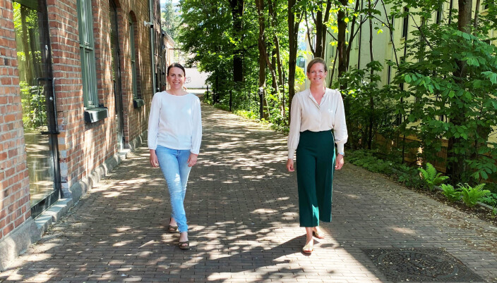 Mekle.no er en del av et kontorfellesskap i en tidligere fabrikkbygning på Tøyen i Oslo, men gjør alle meklinger digitalt, forteller Siri Horn og Angela Askjer. Mekle.no er en del av et kontorfellesskap i en tidligere fabrikkbygning på Tøyen i Oslo, men gjør alle meklinger digitalt, forteller Siri Horn og Angela Askjer.