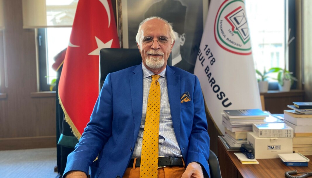 President i Advokatforeningen i Istanbul, Mehmet Durakoğlu. President i Advokatforeningen i Istanbul, Mehmet Durakoğlu.