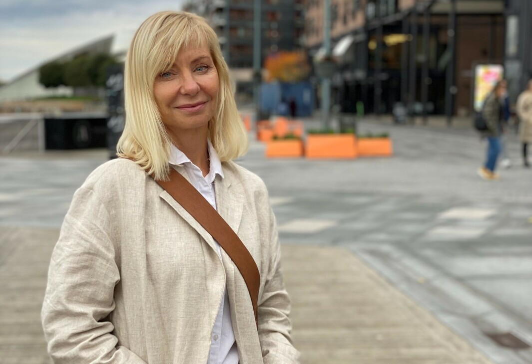 – Når folk ser at du er borte fra jobb, må man jo på et vis svare for seg. Jeg fant ut at jeg like gjerne kunne være åpen om det i forbindelse med verdensdagen for psykisk helse. – Når folk ser at du er borte fra jobb, må man jo på et vis svare for seg. Jeg fant ut at jeg like gjerne kunne være åpen om det i forbindelse med verdensdagen for psykisk helse.