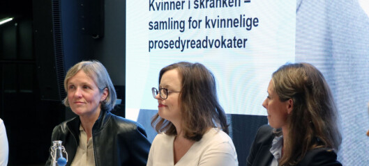 - Vi må spørre oss selv hvorfor det fortsatt er nødvendig med 50 til 70-timers uker i advokatbransjen - Vi må spørre oss selv hvorfor det fortsatt er nødvendig med 50 til 70-timers uker i advokatbransjen