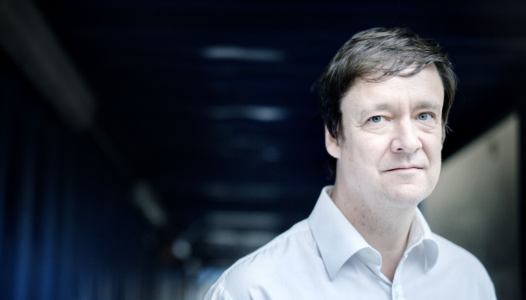 John Christian Elden mener at advokatloven bør gi advokater mulighet til domstolsprøving av grunnlaget for Advokatbevillingsnemndens suspensjonsvedtak. John Christian Elden mener at advokatloven bør gi advokater mulighet til domstolsprøving av grunnlaget for Advokatbevillingsnemndens suspensjonsvedtak.