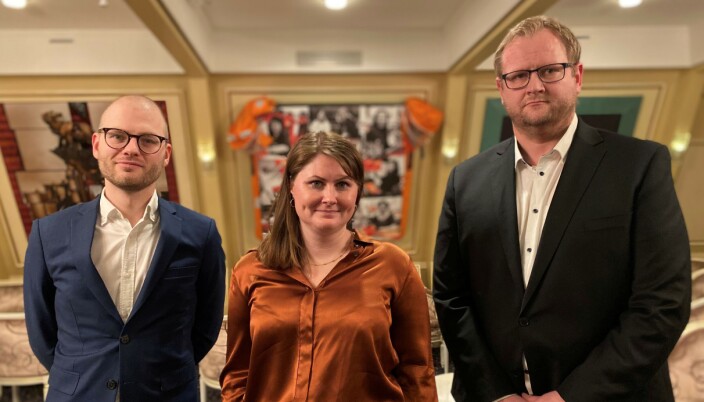 Tre av de syv nyvalgte styremedlemmene var til stede på årsmøtet. F.v.: nestleder Thomas Andrews, leder Nathalie Brinkmann og medlem Kenneth Hansen. Tre av de syv nyvalgte styremedlemmene var til stede på årsmøtet. F.v.: nestleder Thomas Andrews, leder Nathalie Brinkmann og medlem Kenneth Hansen.