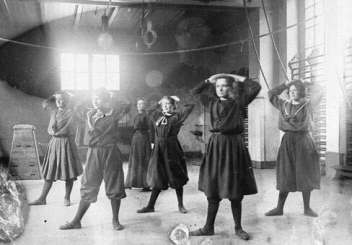 Sem startet gymnastikktimer for kvinnelige medstudenter i Oslo i 1896.