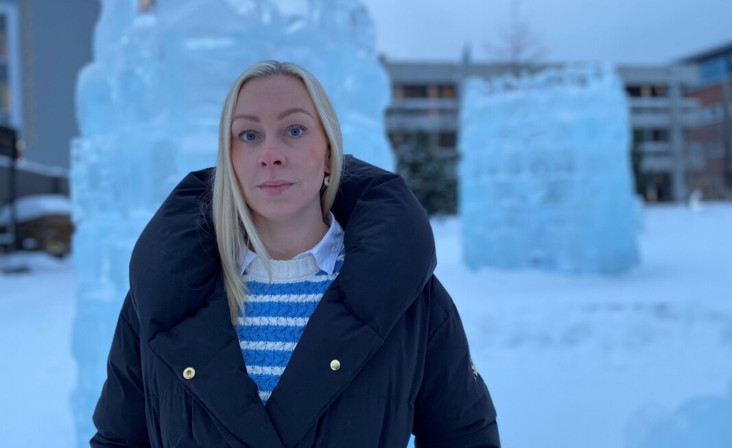 Advokat Benedicte Hoaas foran snø- og iskunstparken i Alta. Advokat Benedicte Hoaas foran snø- og iskunstparken i Alta.