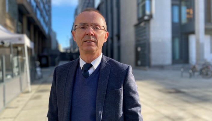Det er uheldig at politikken skal bli styrende, i stedet for at fokuset rettes mot selve faget og tjenestene vi leverer til brukerne våre, sier Sven Marius Urke. Det er uheldig at politikken skal bli styrende, i stedet for at fokuset rettes mot selve faget og tjenestene vi leverer til brukerne våre, sier Sven Marius Urke.